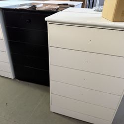 5 DRAWER WHITE OR BLACK CHEST 