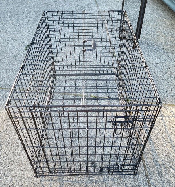 Large Animal Kennel (Black)
