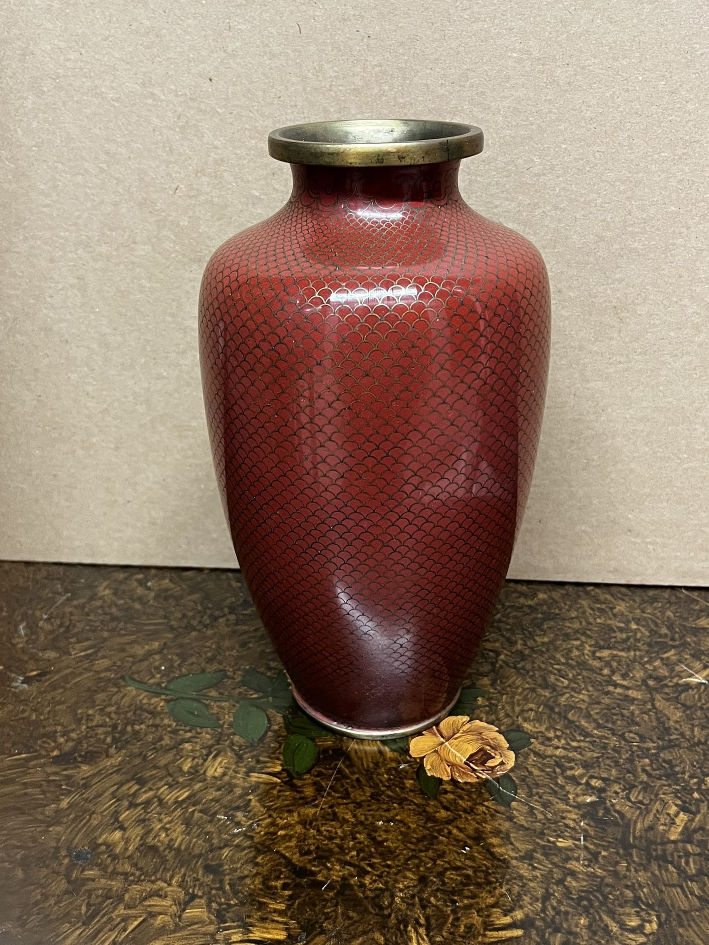 Beautiful 1920 Vintage 8 1/2” Enameled Fish Scale Pattern Chinese Red Cloisonné Vase