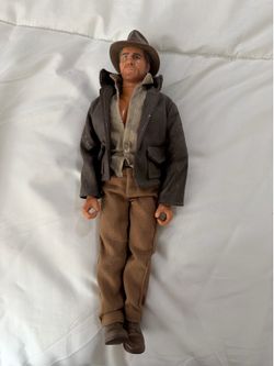 Raiders of the lost ark Indiana jones figure