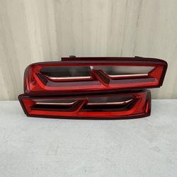 2016-2017-2018 CHEVY CHEVROLET CAMARO Driver passenger Tail Light Quarter Mounted 