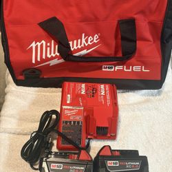 Milwaukee M18 5.0 Battery Kit