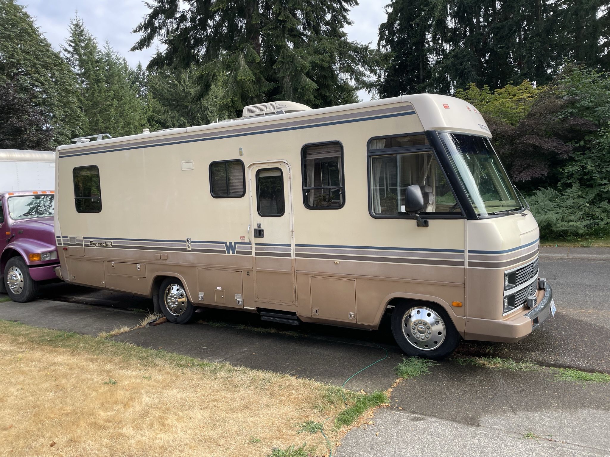 1989 27ft Winnebago Superchief Motorhome