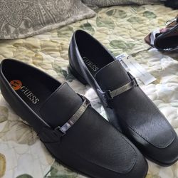 Men's Shoes Size 11 NEW