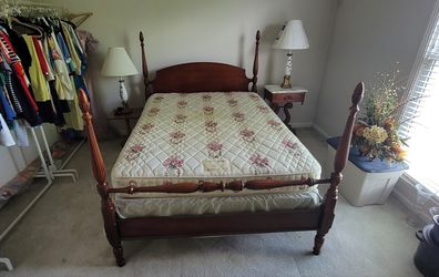 Mahogany 4 poster bed full size