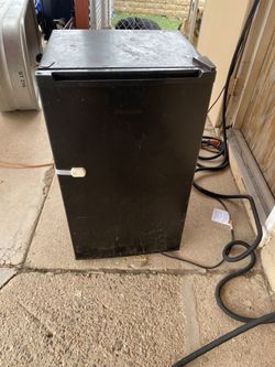 Mini Refrigerator With Freezer