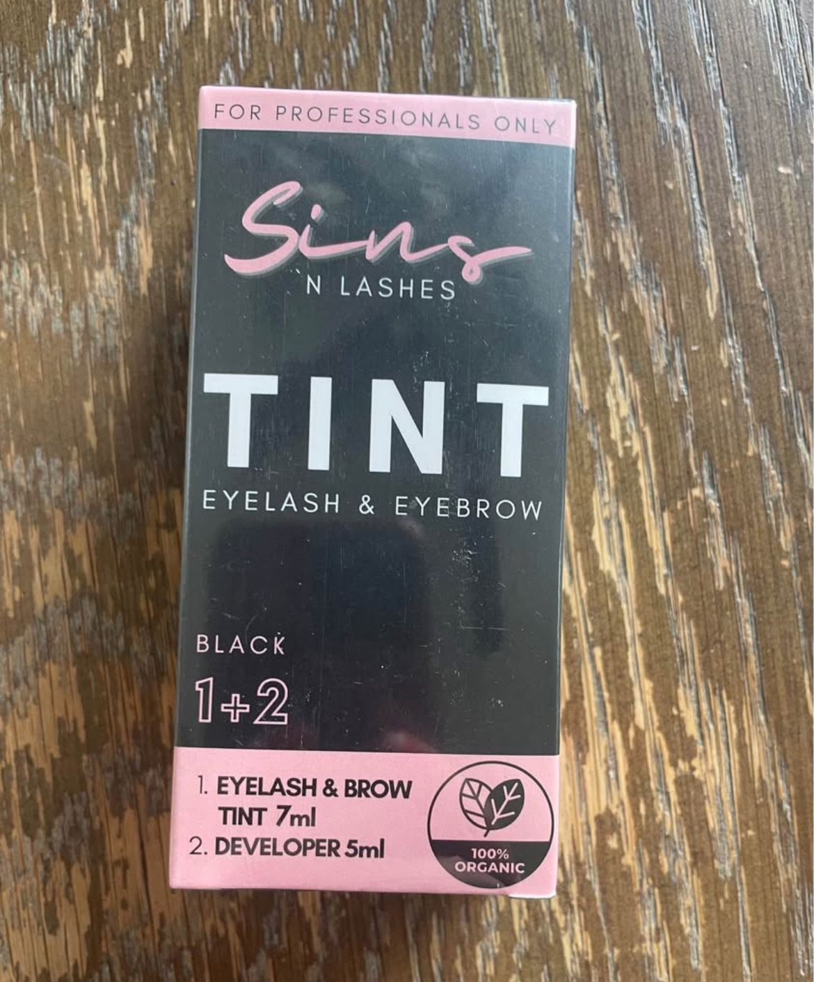 The black Sins 'n Lashes eyebrow & lash tint