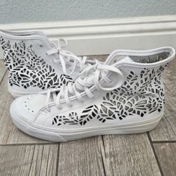 Ladies Size 8 - Vans leather high tops with leaf cutout