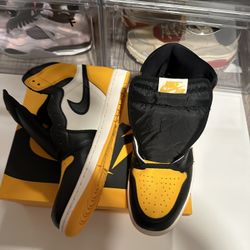Jordan 1 High OG Taxi Size Us 9.5 Men 