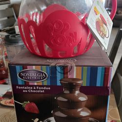 Popcorn and fountain chocolate