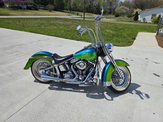 1995 Harley Davidson softail cruiser