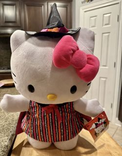 Hello Kitty Halloween Greeter 