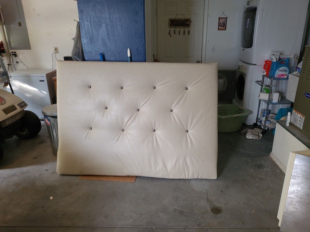 King Wall Mounted Head Board