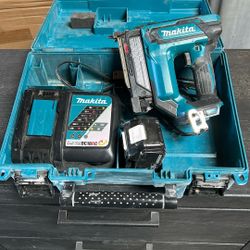 Makita 23 G Pin Nailer