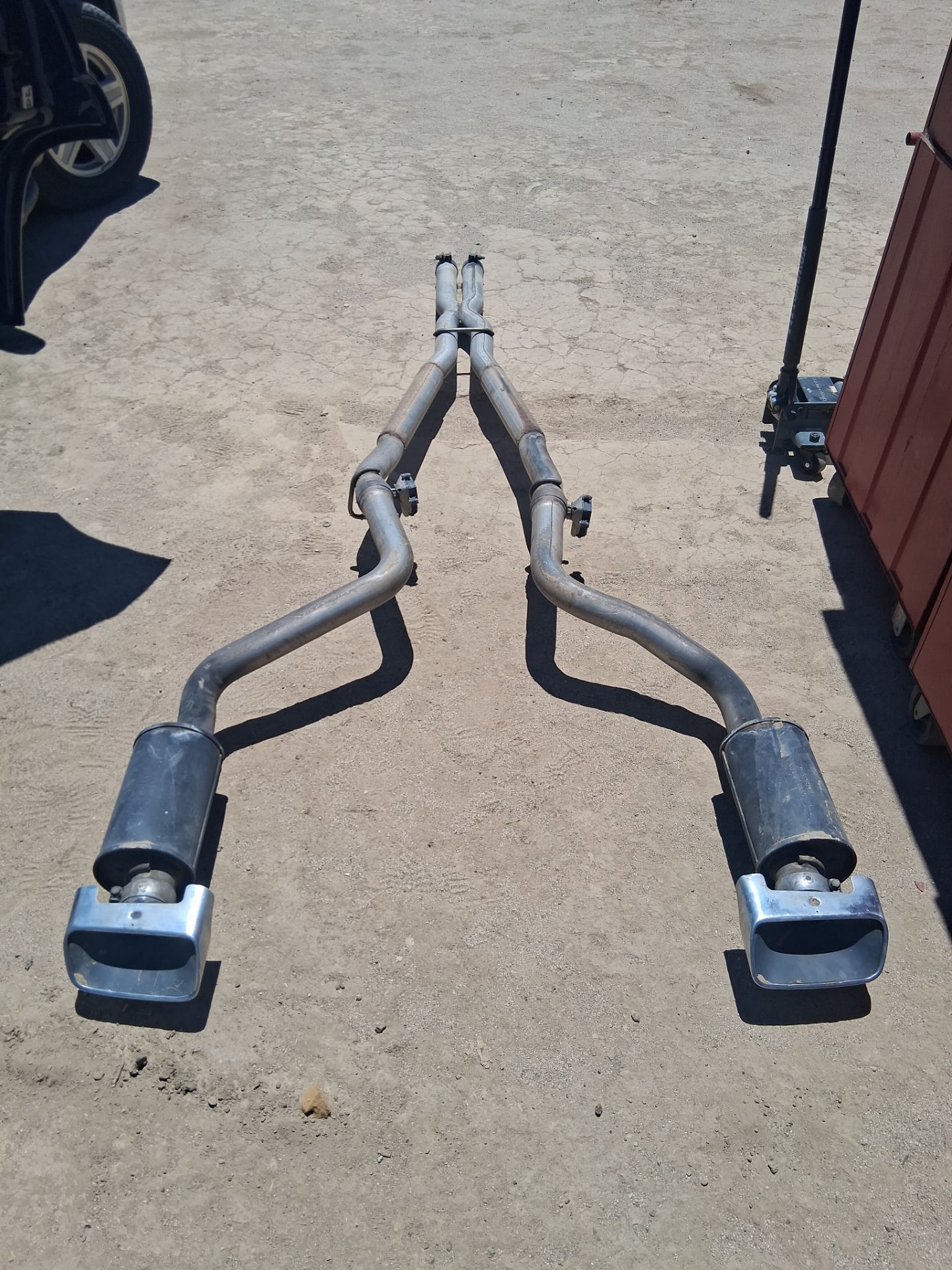 Dodge Challenger Scat Pack 6.4L Tubes Pipes OEM part