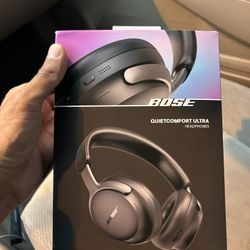 Bose Quietcomfort Ultra Headphones Brand New 