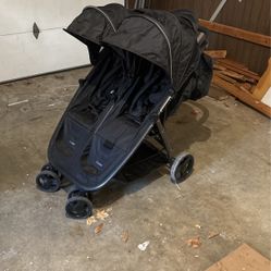 combi double stroller 