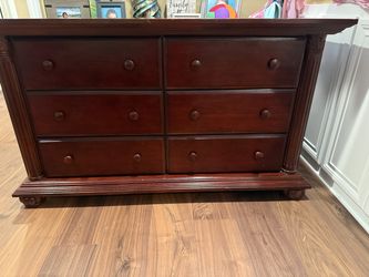 Dresser - 6 Drawer Cherry  Baby Cache Nursery/Dresser