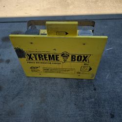 X-TREME 50 AMP POWER DISTRIBUTION CENTER