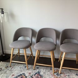 3 Counter stools