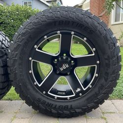 5 Lug Nut Rims/ Rines De 5 birlos (5x5)/ (5x127) Size: 18” NEW TIRES/ LLANTAS BUENAS