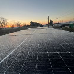 Commercial Grade Made In The USA 585W Solar Panels (5) Available 