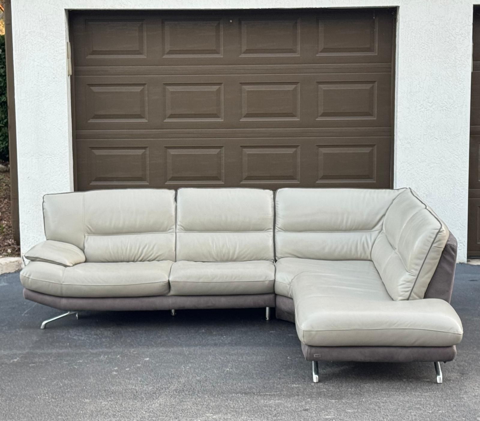 🛋️Sectional Couch/Sofa - Gray - Leather - Delivery Available 🚛