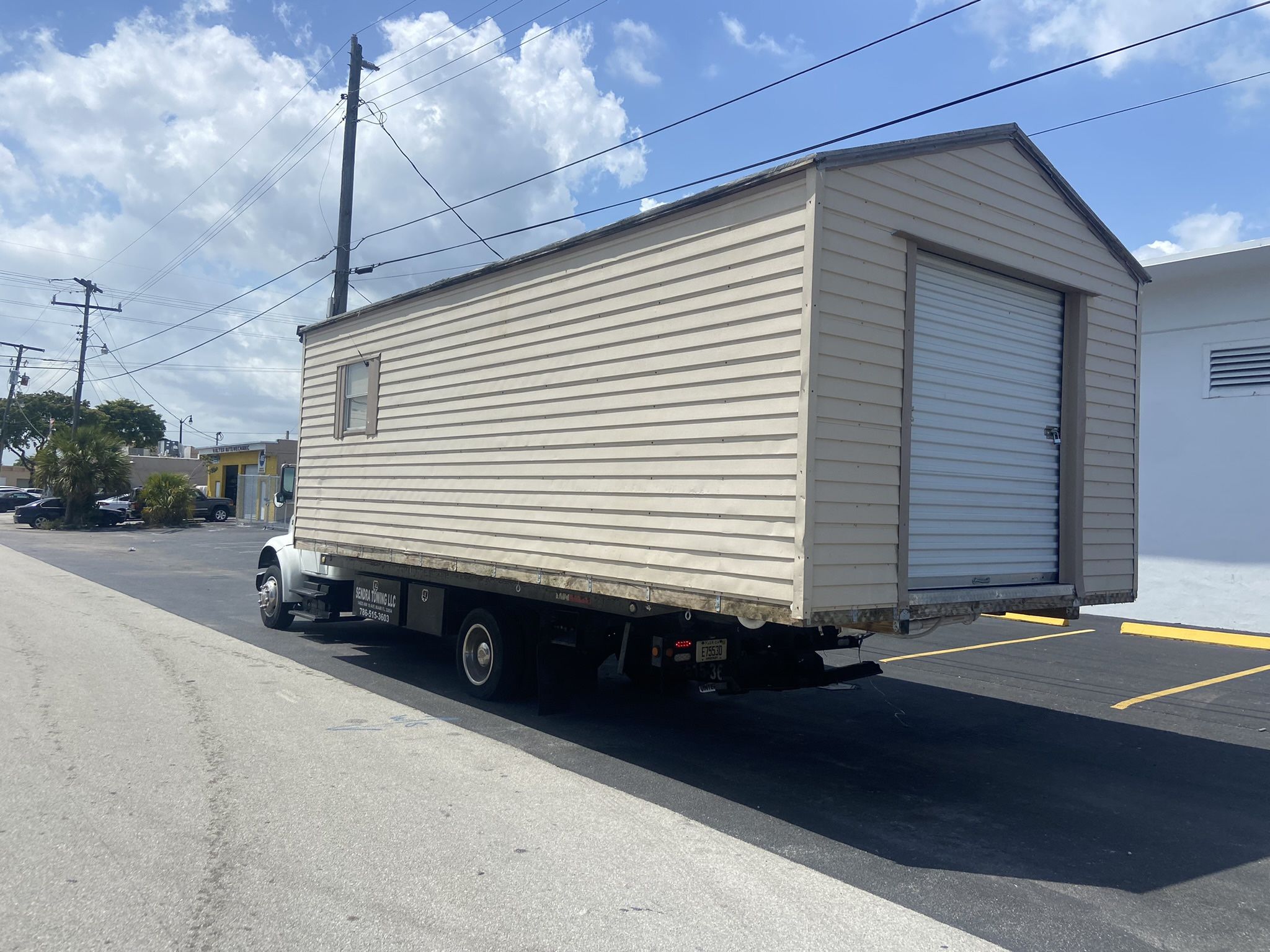 Sheds Relocate,Movemo Casita De Patio Crane Rv Trailer Container