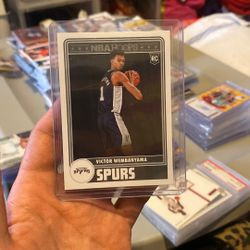 Victor Wembanyama 2023-24 Panini NBA Hoops No. 298 Rookie Card