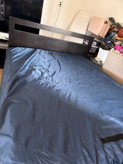 Queen size bed bedroom set