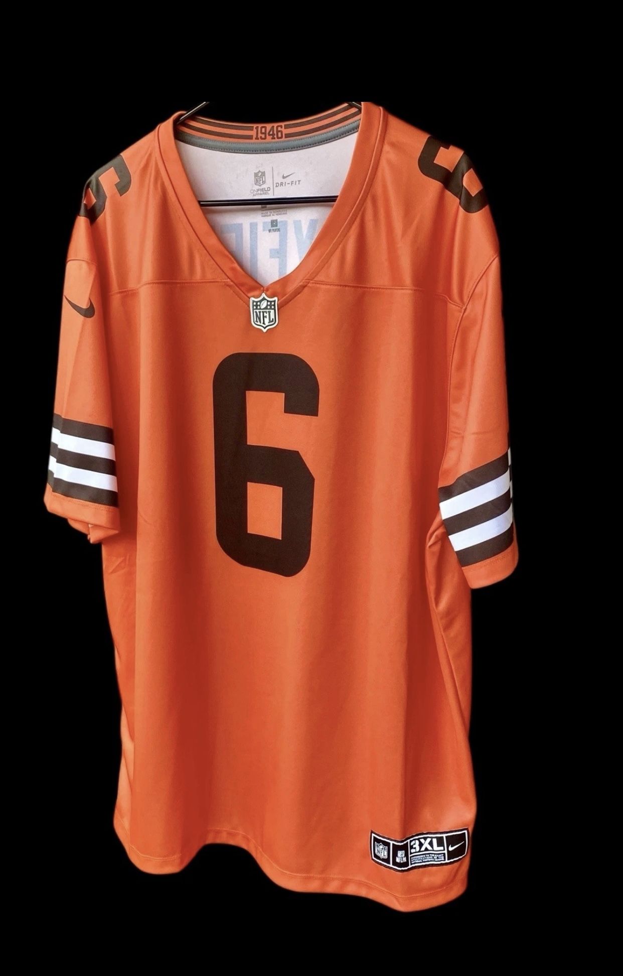 Nike~ Baker Mayfield Cleveland Browns Nike Legend Jersey Sz.3XL ( 52”C 31” L )