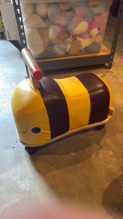 B Toys Bee Boom Buggy Ride On for Toddlers -18+ months