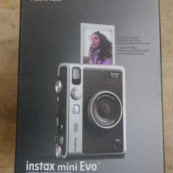   Fujifilm instax mini Evo Hybrid Instant Camera - Black new. 