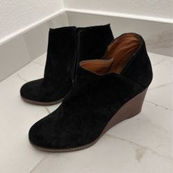  Lucky Brand  Ankle Boot