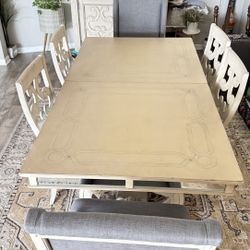 Dinning Room Table 