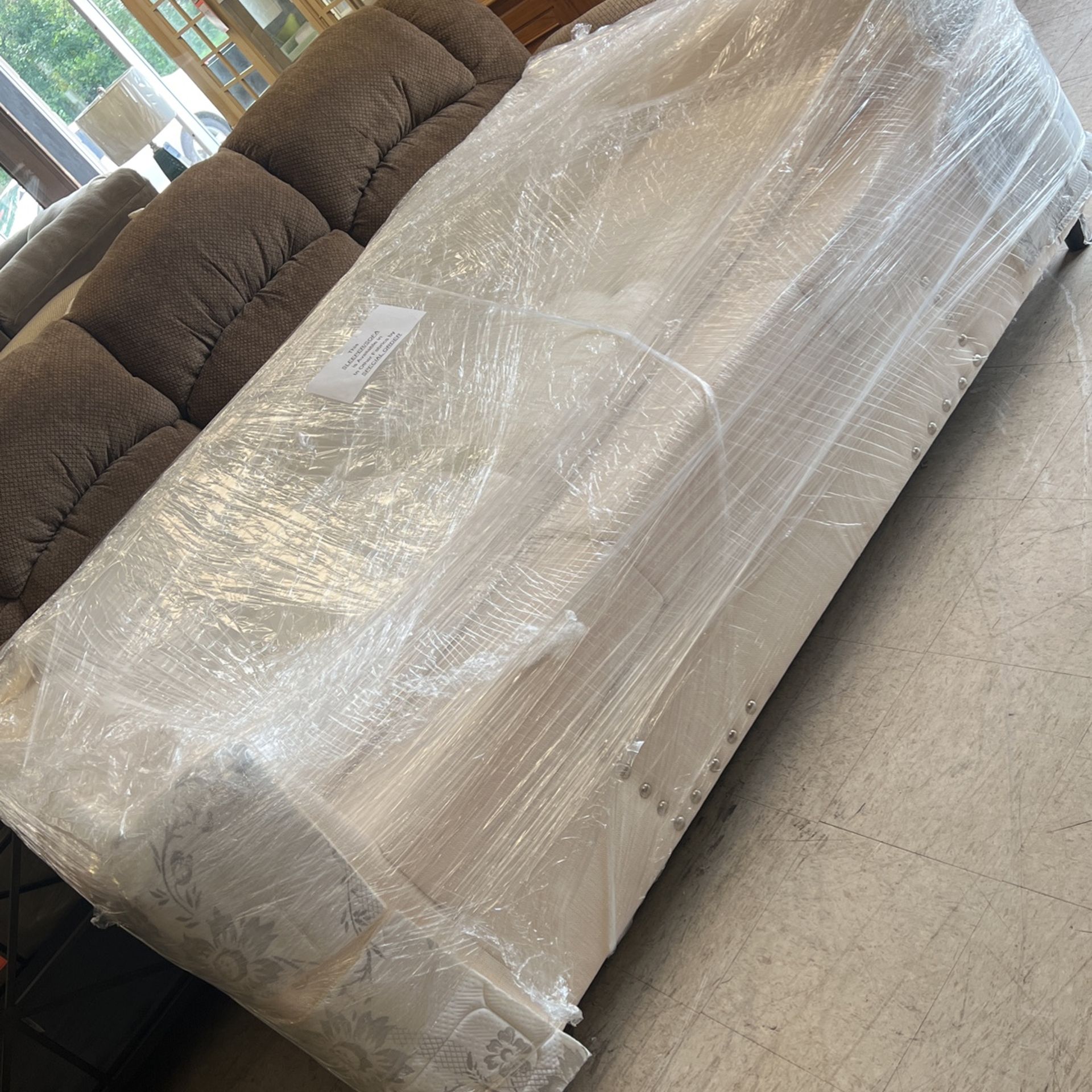 Brand new sleeper sofa $1000 white fabric