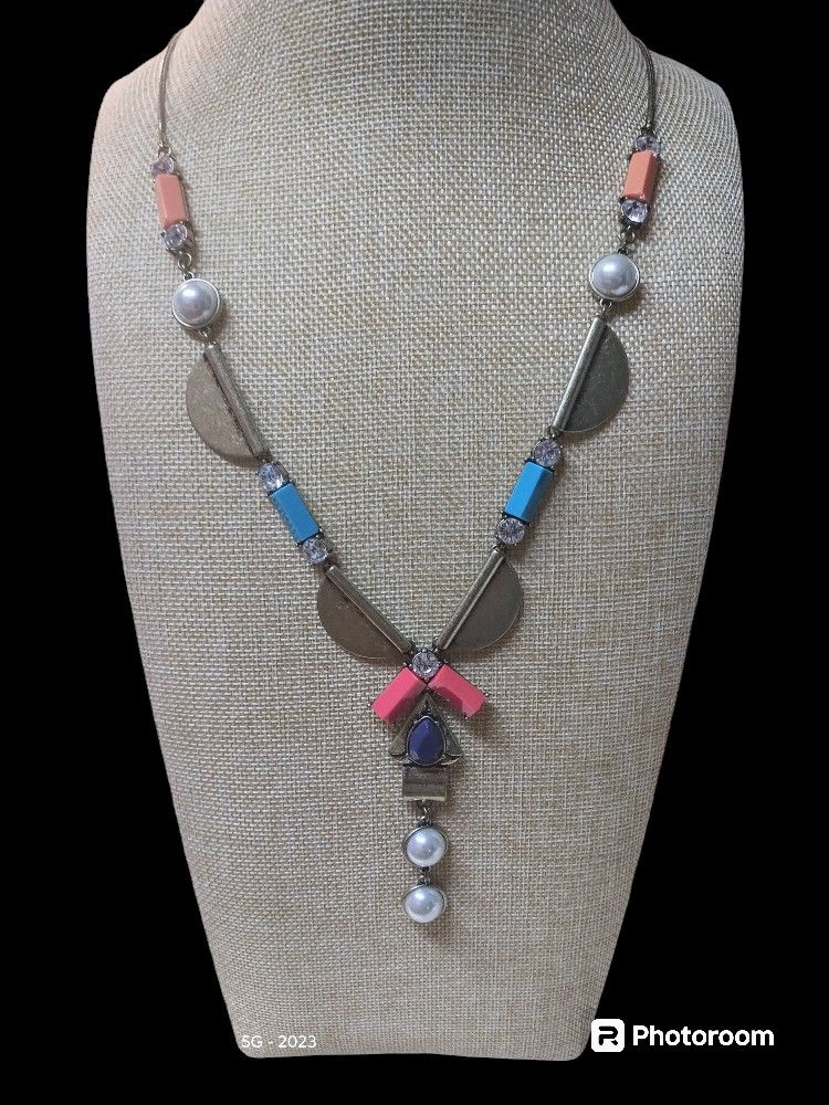 Premier Designs Art Pop Necklace