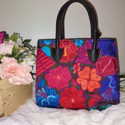Bolsas Bordadas Artesanales 100% Piel!!