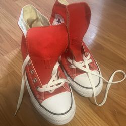 Women’s Converse Size 9