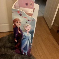 Girls Elsa Bookcase