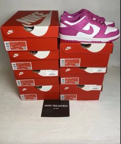 Nike pink dunk youth 4.5y-5.5y