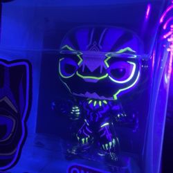 Blacklight Black Panther Funko Pop + Large Tee Shirt *MINT* Target Exclusive Marvel Avengers Endgame 891 with protector