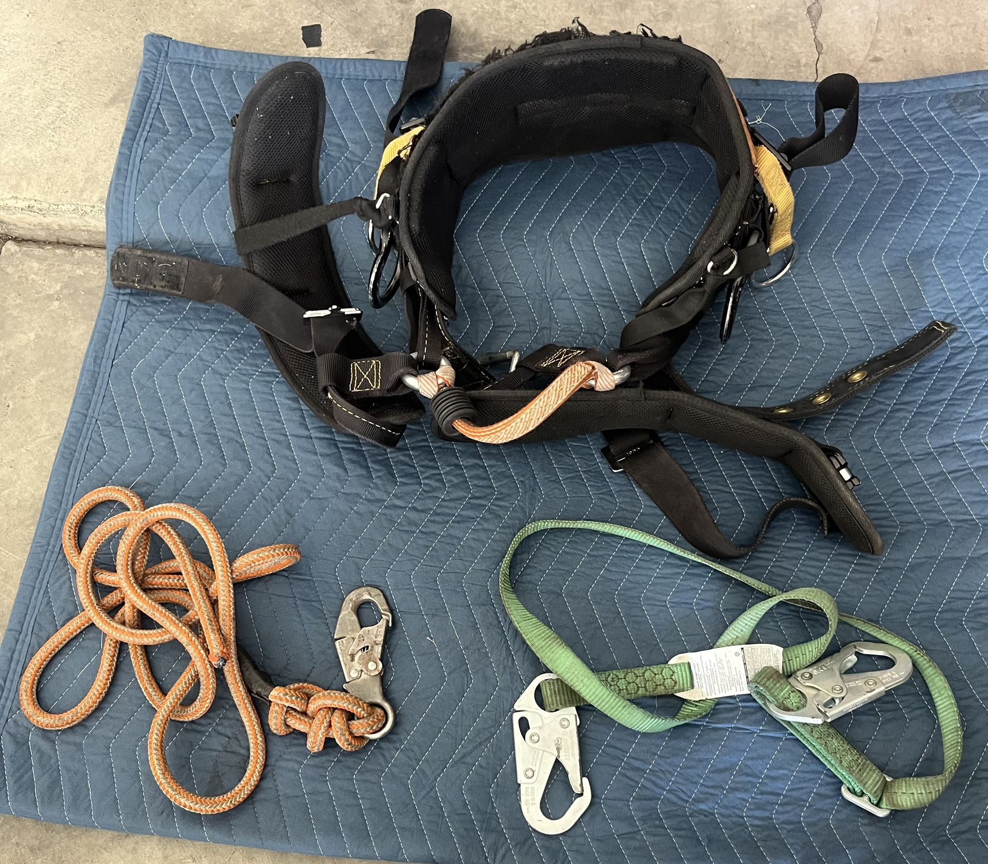 Harness, Faja and Straps 