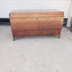 Antique Lane Cedar Chest 