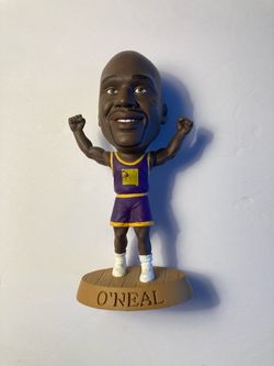 SHAQUILLE ONEIL LIMITED EDITION FIGURE