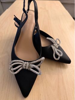 BCBG Kitten Heels 6.5