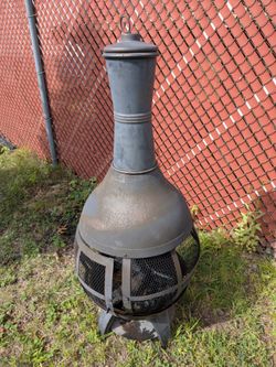 Outdoor Metal Chiminea Fire Pit