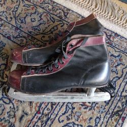 VINTAGE  ICE SKATES