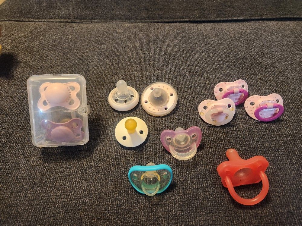 Pacifier Sampler - Ninny Co., Mam, Nuk, Nanobebe, Bibb, Dr. Brown's, Tommee Tippee, Jollypop