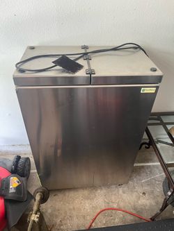 Ice cream cooler